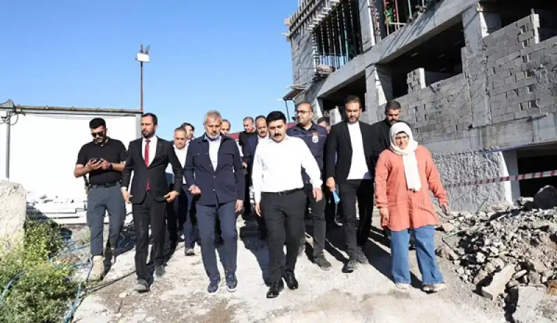 Başkan Öntürk, Yayladağı’ndaki Yatırımları Yerinde Inceledi