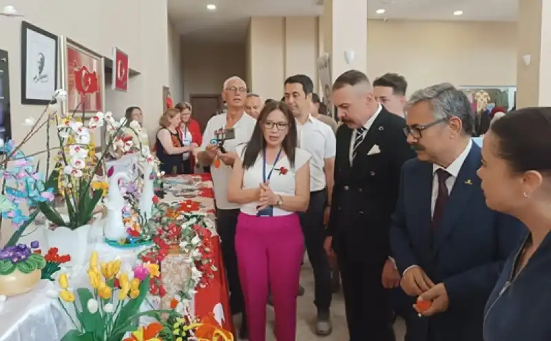 Erzin Halk Eğitim Merkezi’nden Yıl Sonu Sergisi