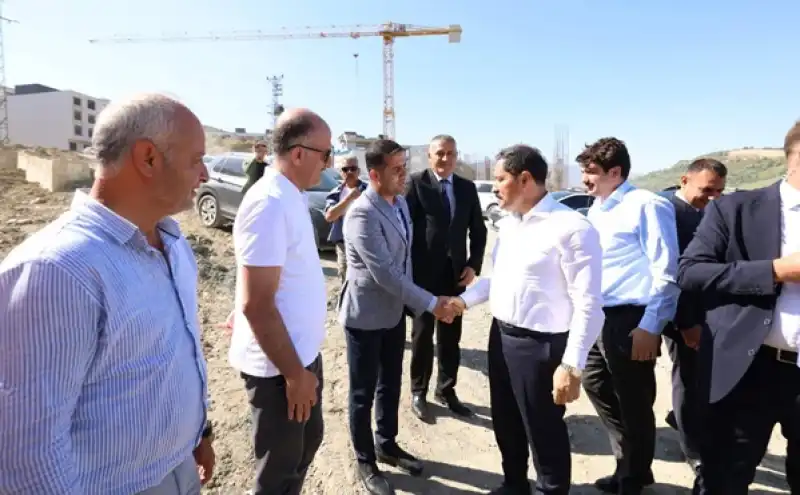 Vali Masatlı’dan Ayakkabıcı Esnafa Destek Ziyareti