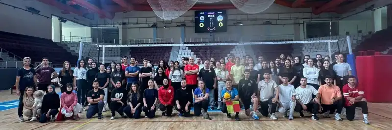 Hatay’da Voleybol Aday Hakem Kursu Başarıyla Tamamlandı