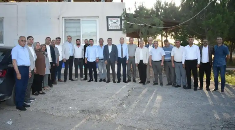 Başkan Yapar, Üzümdalı Mahallesi’nde Muhtarlarla Bir Araya Geldi