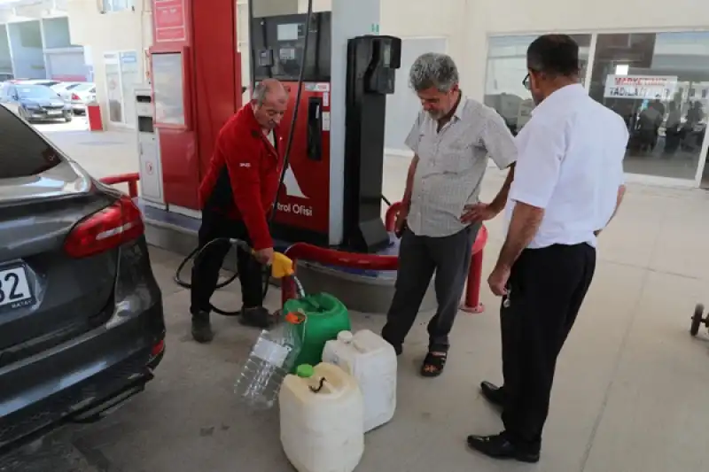HBB üreten çiftçinin Yanında 