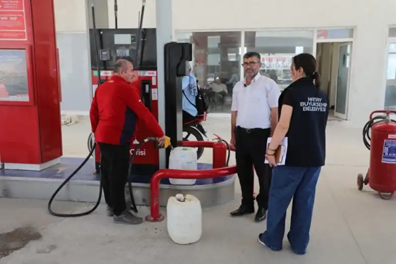 HBB üreten çiftçinin Yanında 