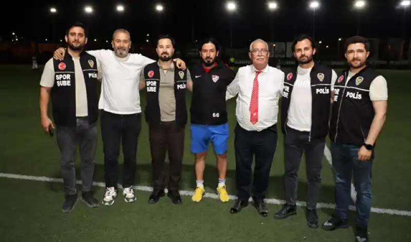 38 Yıldır Futbolun İçinde, Turnuvanın Kalbinde