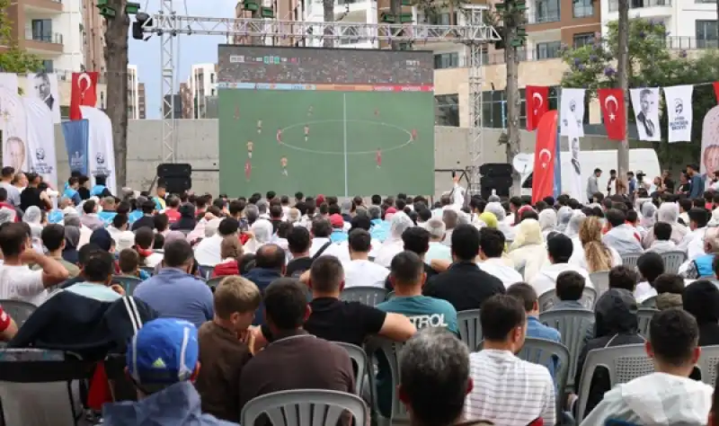 HBB Ile Milli Heyecan Dev Ekranda Yaşandı
