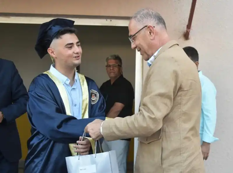 Hatay Erol Bilecik Mesleki Ve Teknik Anadolu Lisesi’nde Mezuniyet Coşkusu