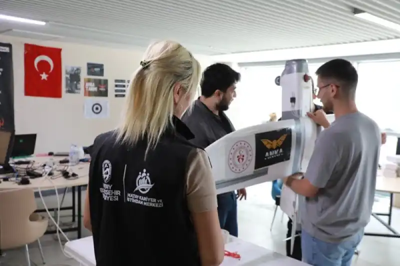 HBB Destekleriyle Geliştirilen ANKA İHA, Yarı Finale Yükseldi