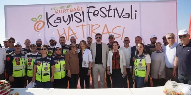 Kurtbağı Kayısı Festivali Coşkuyla Kutlandı