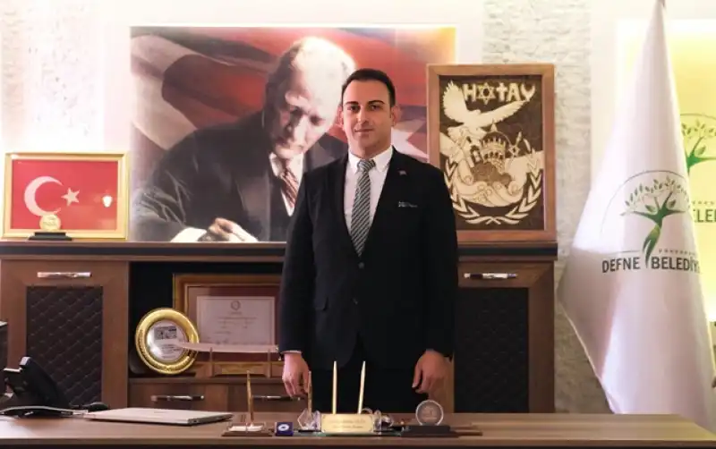 Halkımızı Bu Seviyesizliği Kınamaya Davet Ediyorum.