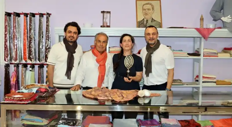 Yaşayan İnsan Hazinesi Emel Duman’a Ogün Kaptanoğlundan Ziyaret 