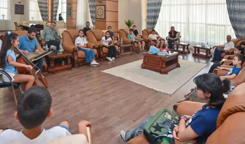 Hatay Bilim Ve Sanat Merkezi Öğrencilerinden Rektöre Ziyaret