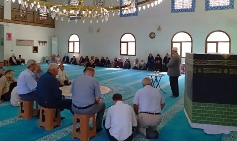 İskenderun'da Umre Semineri Düzenlendi