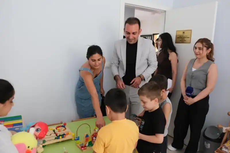 Başkan Özgün’ün Defne’ye Kazandırdığı Çocuk Ebeveyn Atölyesi Coşkulu Bir Törenle Açıldı
