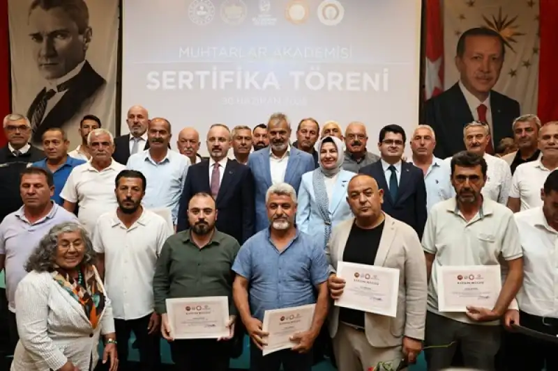 Hatay’da Muhtarlar Akademisi Sertifika Töreni Gerçekleştirildi