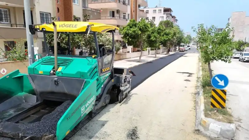 İskenderun’da Bir Haftada 4768 Ton Sıcak Asfalt Serildi 2 Km Yol Asfaltlandı. 