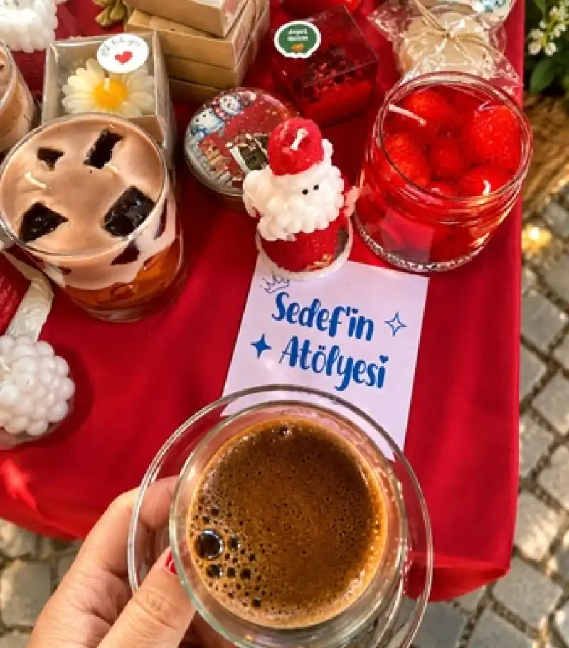 Kırk Yıl Hatırı Olan Kahve, Bu Kez Mum Oldu