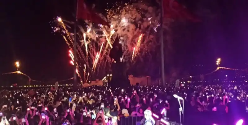 Mahsun Kırmızıgül İskenderun’da Binlerce Hayranıyla Buluştu