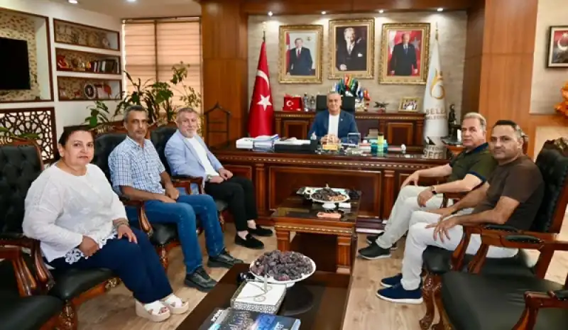 İskenderun Gazeteciler Cemiyeti'nden Belen Belediye Başkanı İbrahim Gül'e Umre Dönüşü Ziyareti
