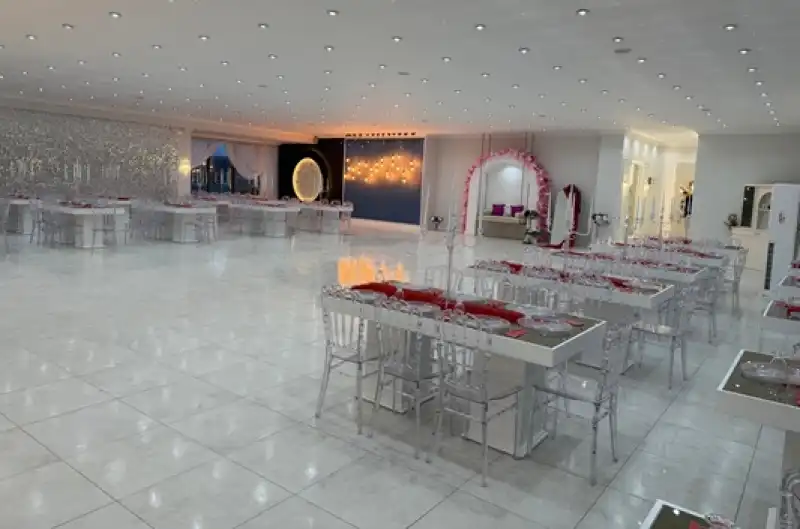 Henna Davet Evi Kapılarını Açtı