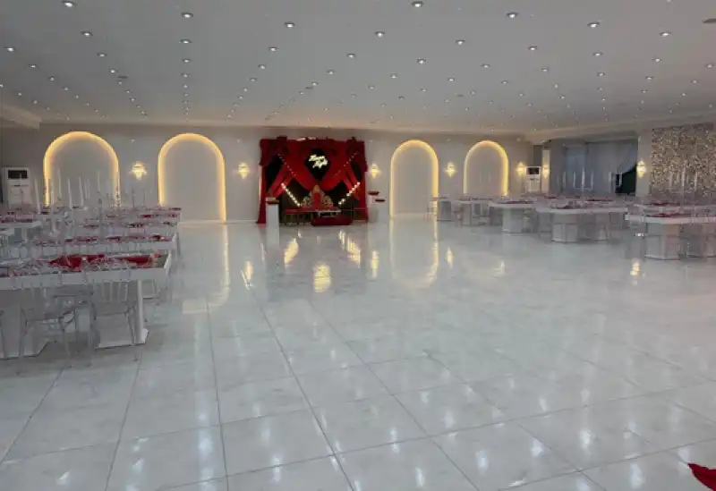 Henna Davet Evi Kapılarını Açtı