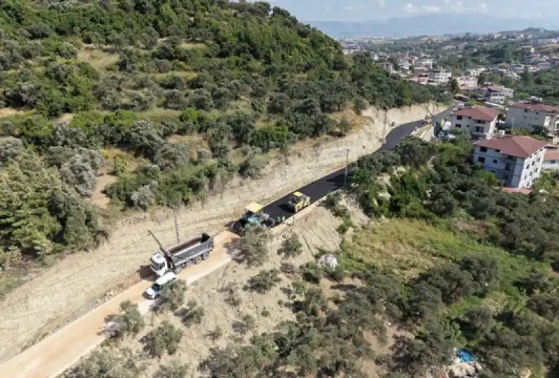 HBB'den Antakya Ve Defne'de Ulaşımı Güçlendirecek Yol çalışmaları