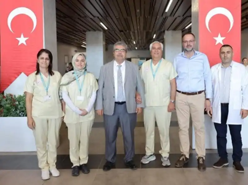 Hatay İl Sağlık Müdürlüğü’nden Yeni Kurumsal Kimlik Kılavuzu Ve Çalışma Kıyafeti Tanıtımı Hakkında Açıklama