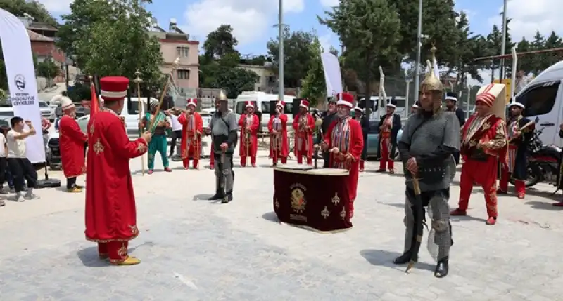 HBB Mehteranı Ecdadın Izinde Programı Vatandaşlarla Buluşmaya Devam Ediyor