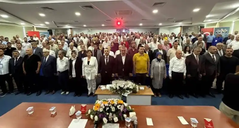 MHP İskenderun’da Ilçede Turan Bozkurt Güven Tazeledi