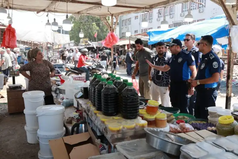 Meydan Mahallesi’ndeki Esnaf, Geçici Yerlerine Taşındı