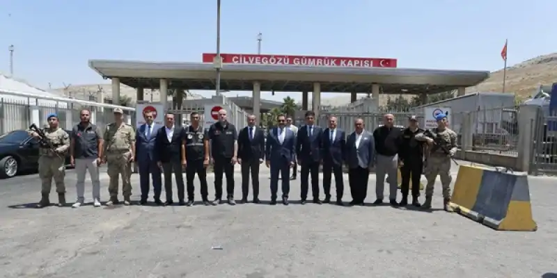 Vali Masatlı, Cilvegözü Geri Dönüş Merkezi’ni Inceledi