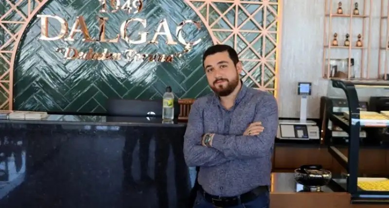 Dalgaç Künefenin Yöresel Serpme Kahvaltısı Büyük Beğeni Topluyor