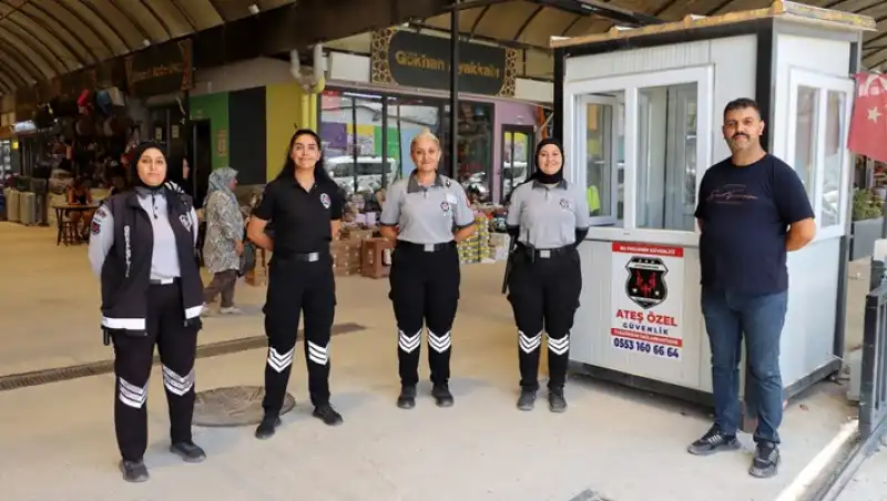 Tarihi Uzun Çarşı'da Güven Ve Huzur İçin Aralıksız Mesai