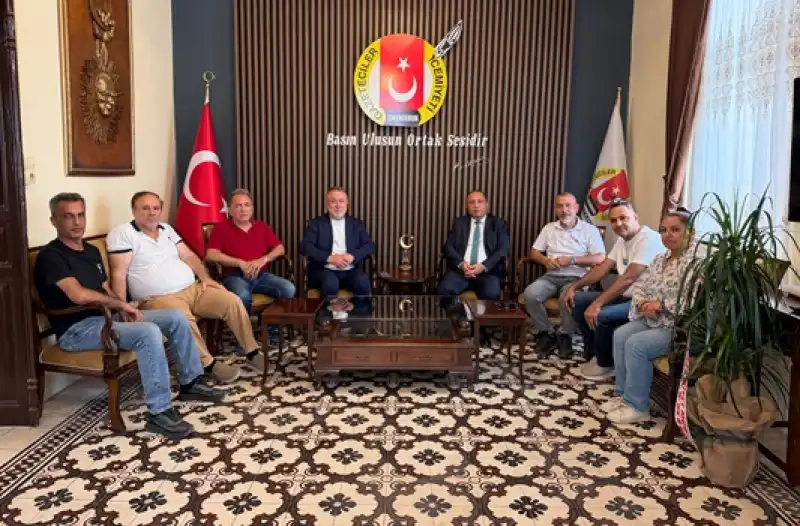Emniyet Müdürü Ertuğrul Ekici’den İskenderun Gazeteciler Cemiyeti’ne Anlamlı Ziyaret