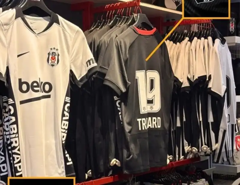 Beşiktaş’ın Yeni Sezon Formaları İskenderun Kartal Yuvasında
