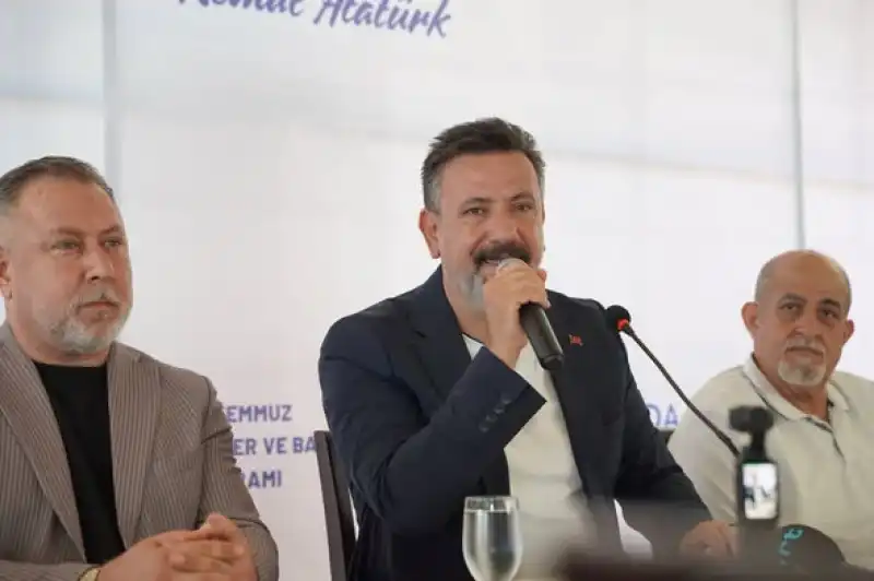 Sami Üstün, “Çarşamba Günü 27 Meclis Üyemizle Birlikte İstifa Edeceğiz”