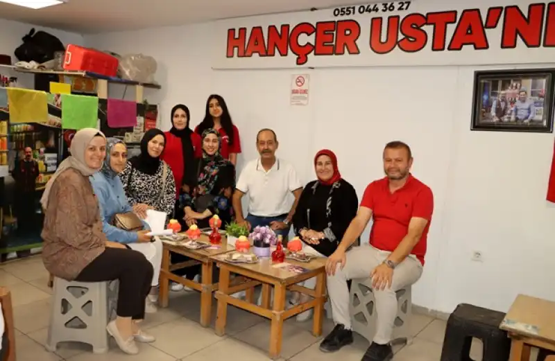 Başkan Sönmez Uzun Çarşının Girişimci Kadınları Ile Buluştu