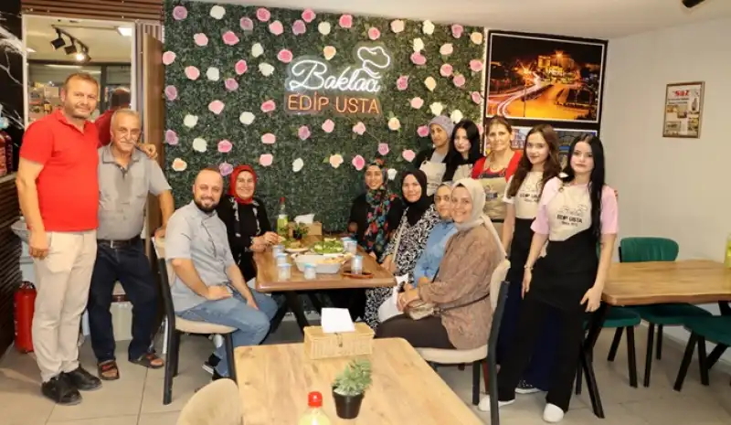 Başkan Sönmez Uzun Çarşının Girişimci Kadınları Ile Buluştu