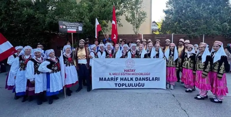 Hataylı öğretmenler, Macaristan’da Türkiye’yi Temsil Etti