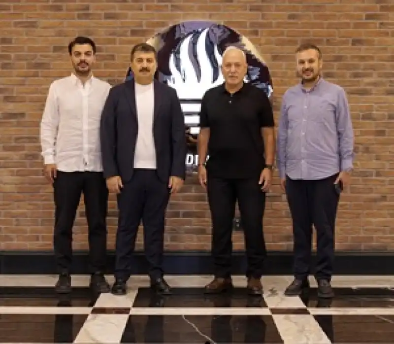 Tosyalı Holding Yönetim Kurulu Üyesi Sayın Mehmet Fatih Tosyalı, TED İskenderun Koleji’ni Ziyaret Etti.