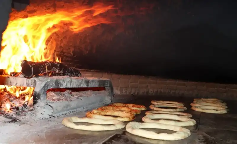 Antakya Simidi Türkiye'nin Gururu Oldu: En Lezzetli İkinci Simit Seçildi