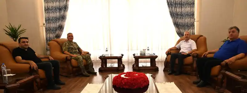 Tuğgeneral Alİ Mete'den Rektör Eren'e Anlamlı Veda!