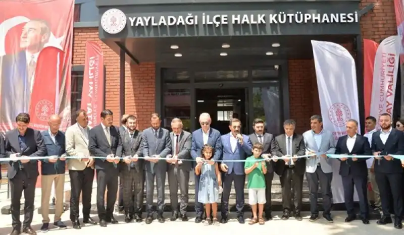 Yayladağ İlçe Halk Kütüphanenin Resmî Açılışı Gerçekleştirildi