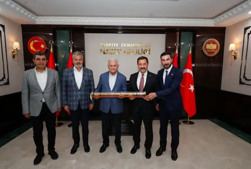 Binali Yıldırım, Vali Mustafa Masatlı’yı Valilik Binasında Ziyaret Etti.