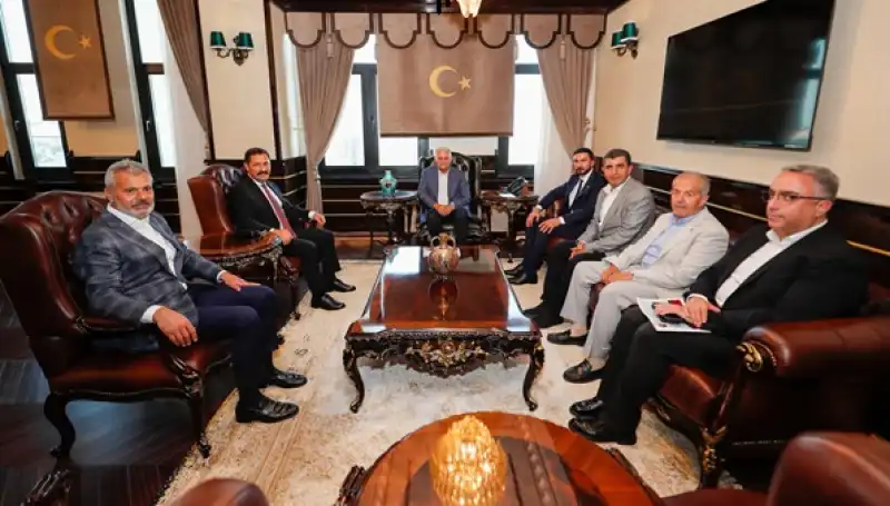 Binali Yıldırım, Vali Mustafa Masatlı’yı Valilik Binasında Ziyaret Etti.