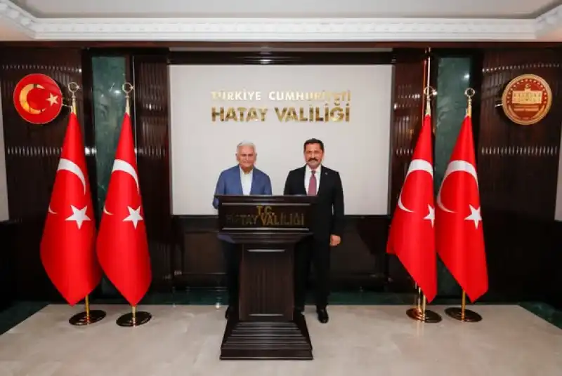 Binali Yıldırım, Vali Mustafa Masatlı’yı Valilik Binasında Ziyaret Etti.