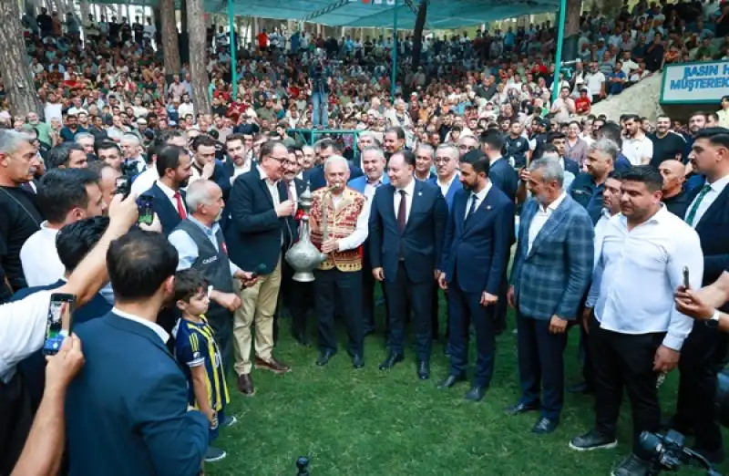 Festivalde Güreş Heyecanı Nefesleri Kesti