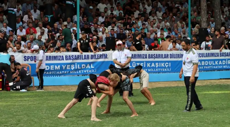 Yayladağı Aba Güreş’ine Kadın İlgisi Gururlandırdı