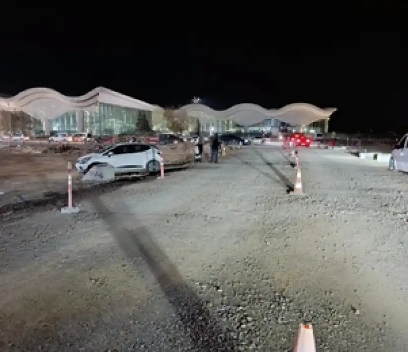 Hatay Havalimanı’nda Park Sorunu Vatandaşları Mağdur Ediyor