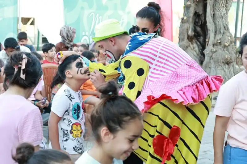 HBB, “mahallemde şenlik Var” Etkinlikleriyle çocukların Yazına Renk Katıyor
