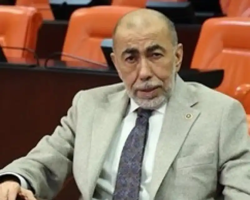 Hasta Yatağından Kalktı Geldi, ‘Ret’ Oyu Verdi!